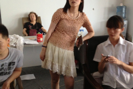 新晃讨债公司如何把握上门催款的时机